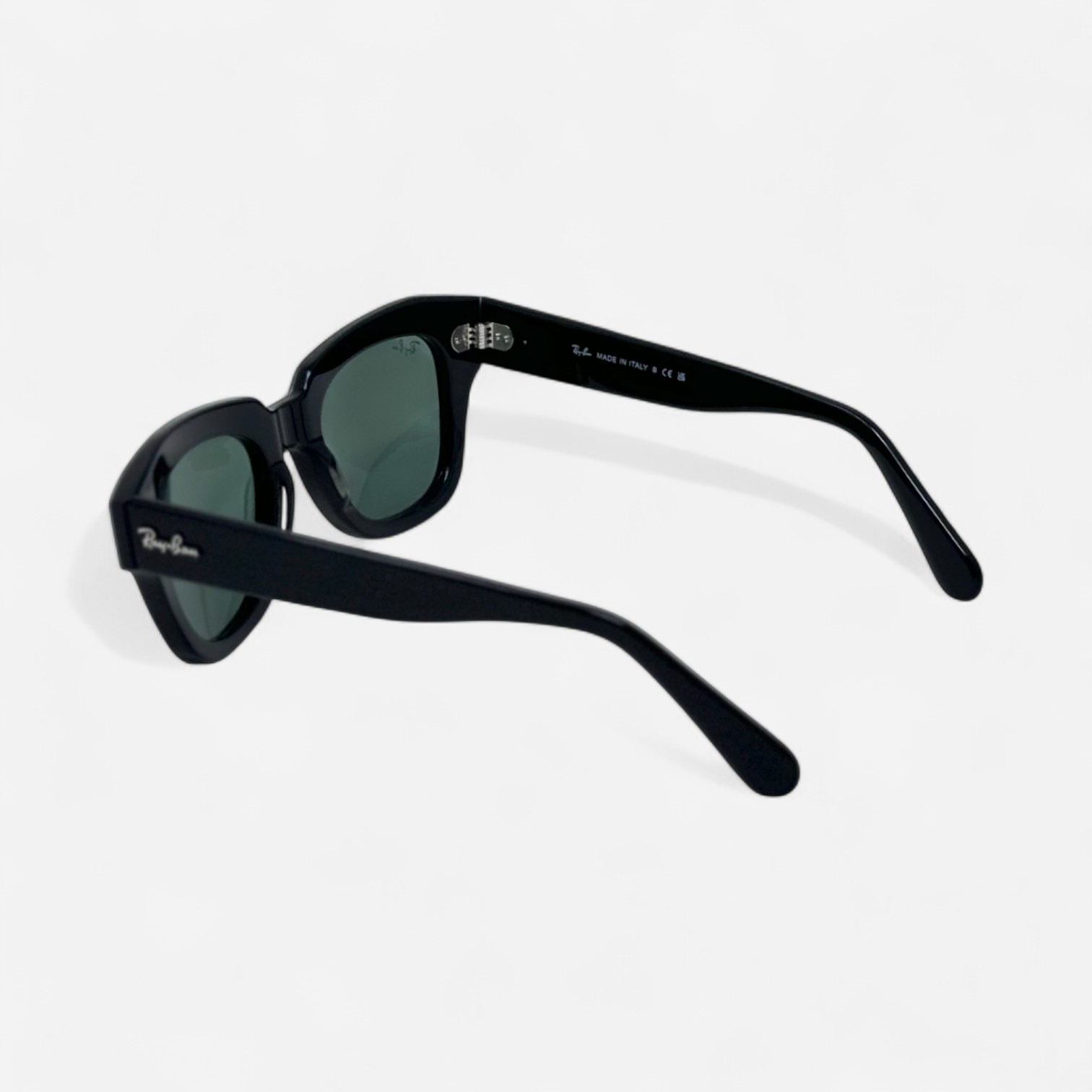 Womens State Street Black w/ Green G15 Lens RB2186 Black 90/31 49-145 Ray-Ban Sunglasses State Street RB2186 901/31 main image 2