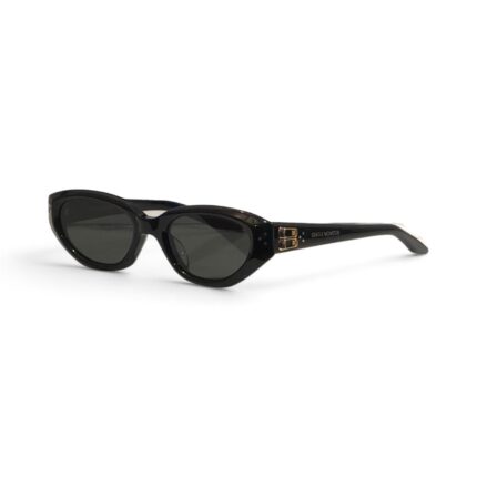 Gentle Monster Duns 01 Black Cat-Eye Sunglasses
